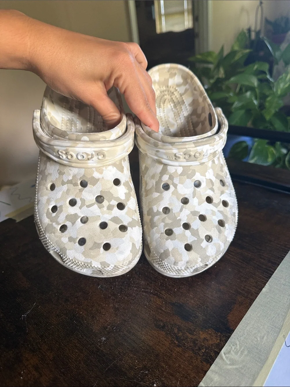CROCS Kids Beige Camo Classic Clog